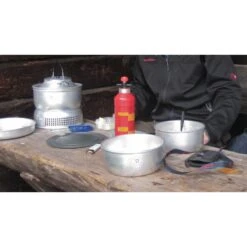 Trangia Liquid Fuel Safety Tank Bottle - Fuel Bottle -Camping Equipment Store trangia fluessigbrennstoff sicherheitstankflasche dcc8d83269ea664324fdfeeb95f6b798 1